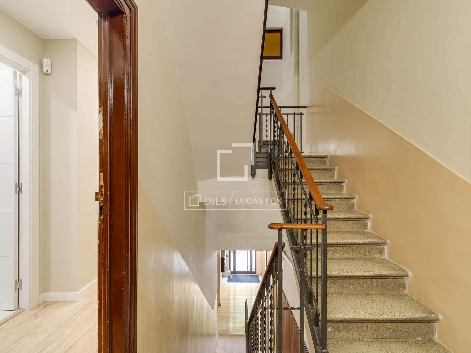 2 sypialnia Apartament na sprzedaż w Miasto Barcelona - 370 000 € (Ref: 9833010)