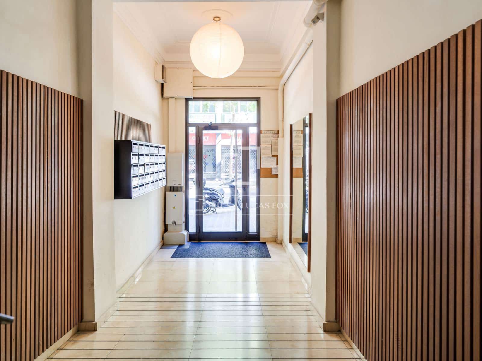 2 sypialnia Apartament na sprzedaż w Miasto Barcelona - 370 000 € (Ref: 9833010)