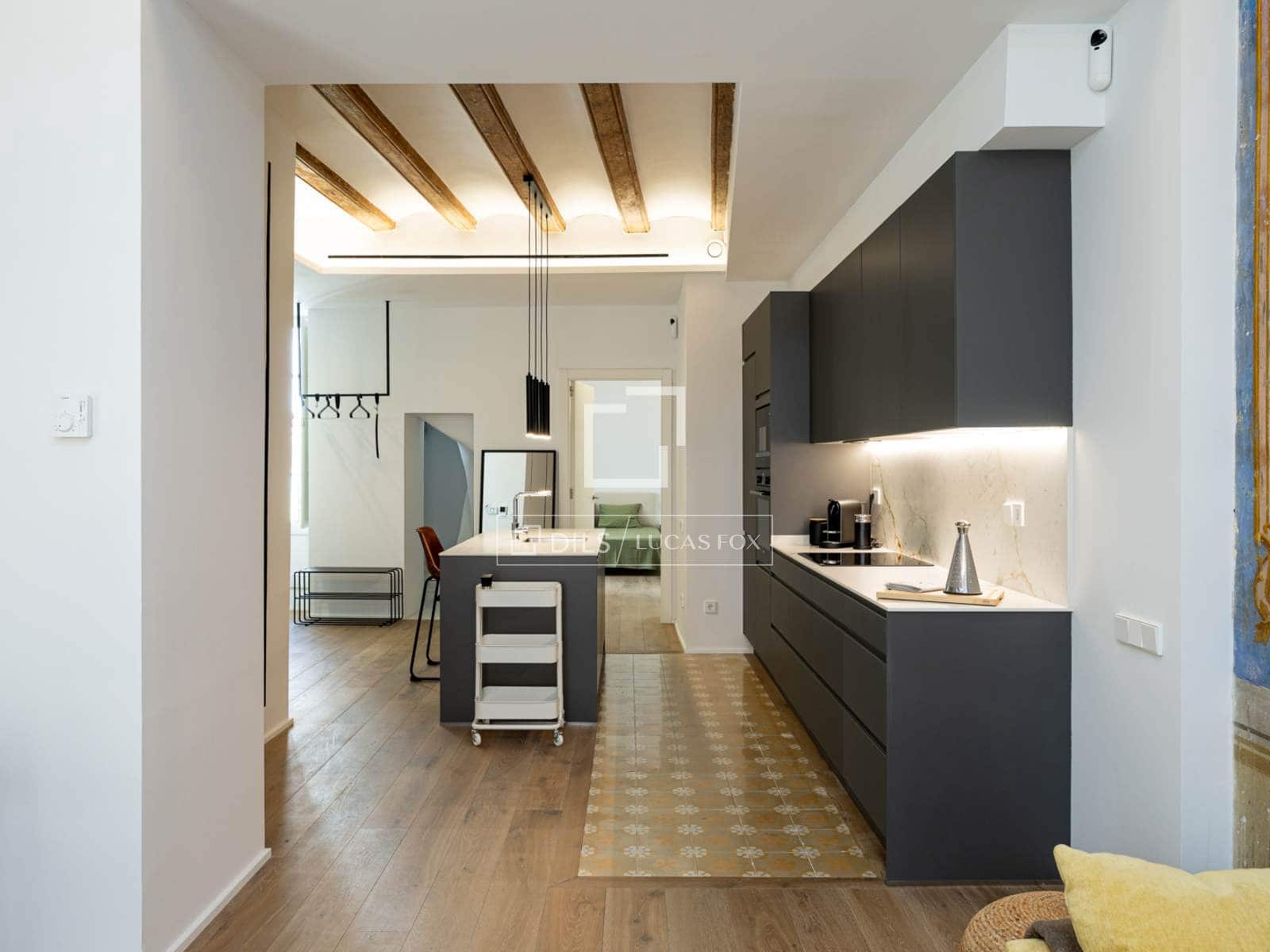 2 slaapkamer Appartement te huur in Barcelona stad met zwembad - € 3.900 (Ref: 9834215)