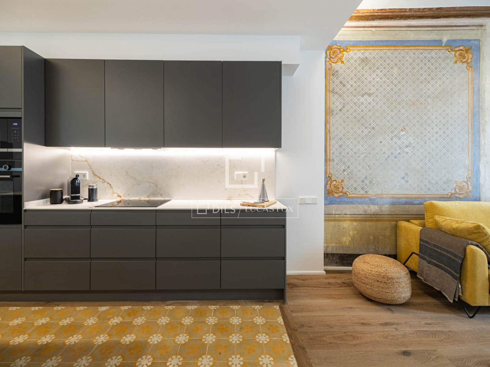 2 slaapkamer Appartement te huur in Barcelona stad met zwembad - € 3.900 (Ref: 9834215)