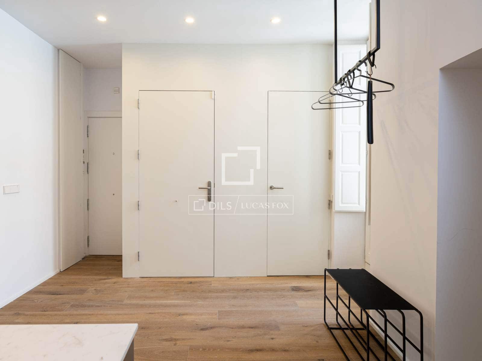 2 slaapkamer Appartement te huur in Barcelona stad met zwembad - € 3.900 (Ref: 9834215)