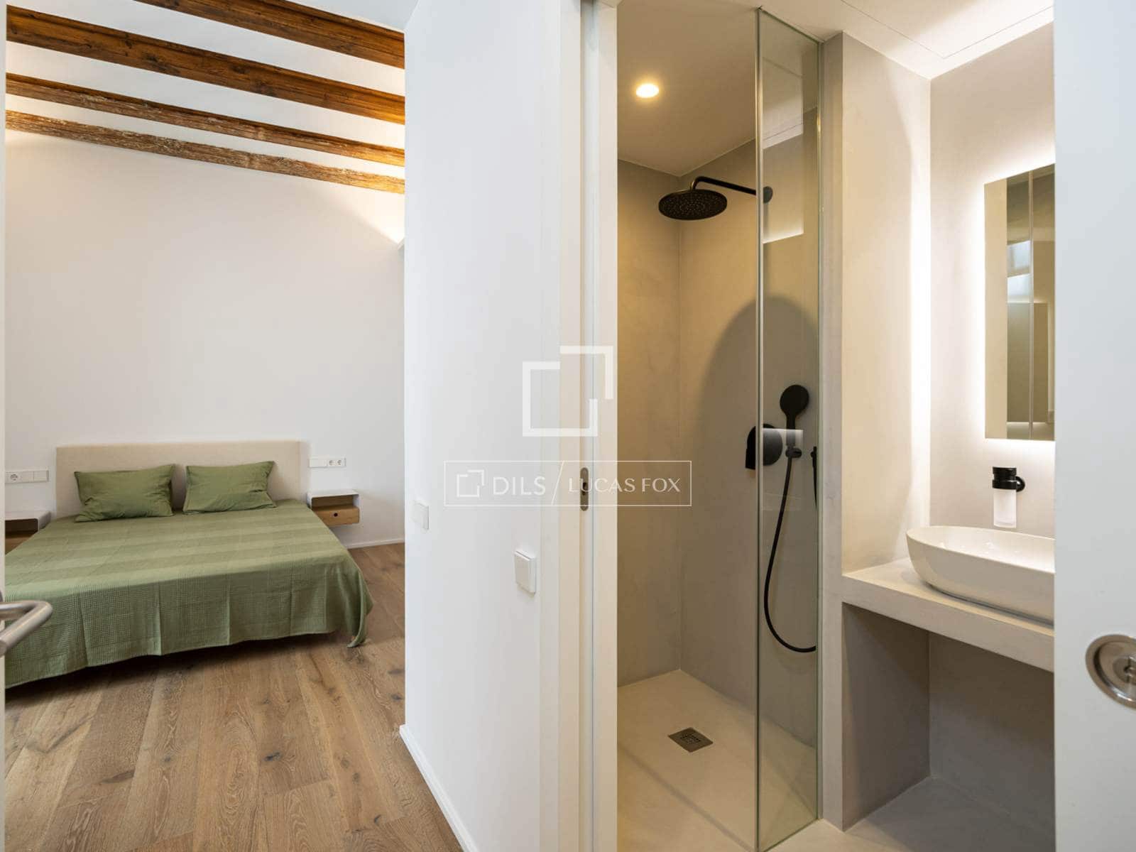2 slaapkamer Appartement te huur in Barcelona stad met zwembad - € 3.900 (Ref: 9834215)