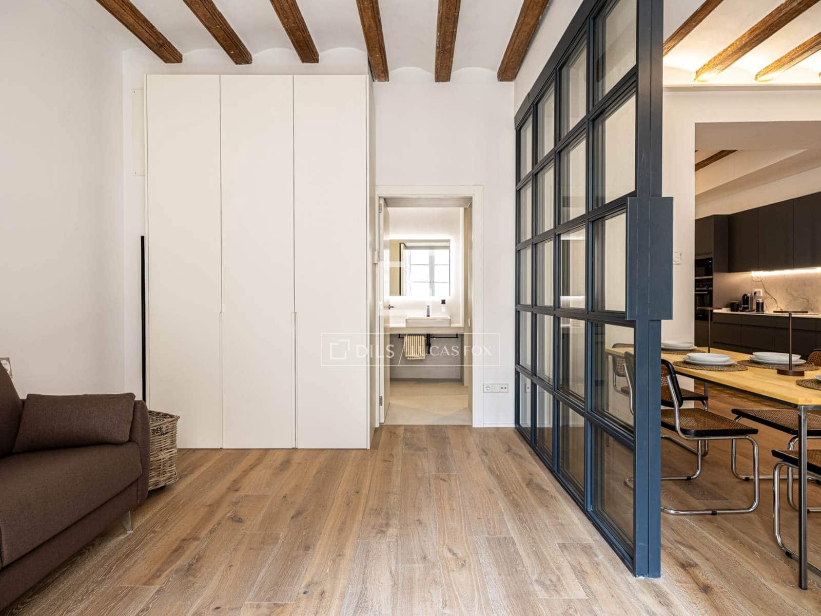 2 slaapkamer Appartement te huur in Barcelona stad met zwembad - € 3.900 (Ref: 9834215)