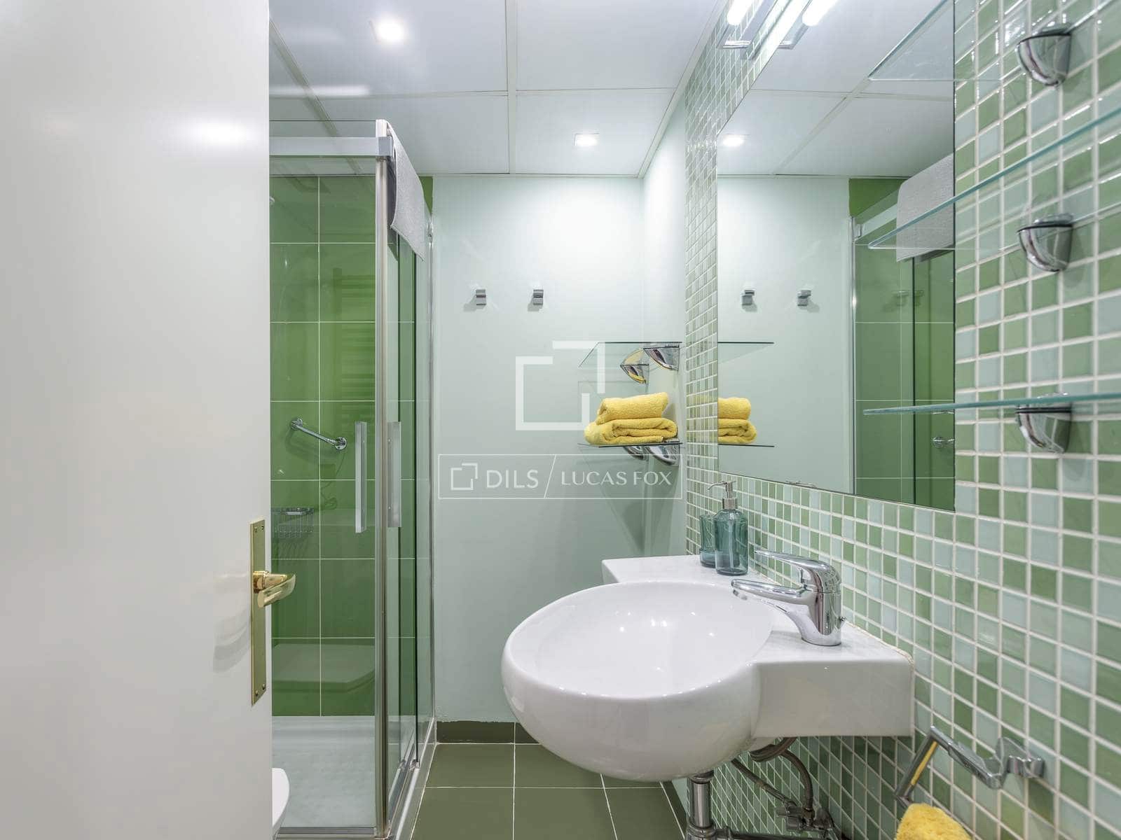 Apartment for rent in Madrid city - € 1,550 (Ref: 9834218)