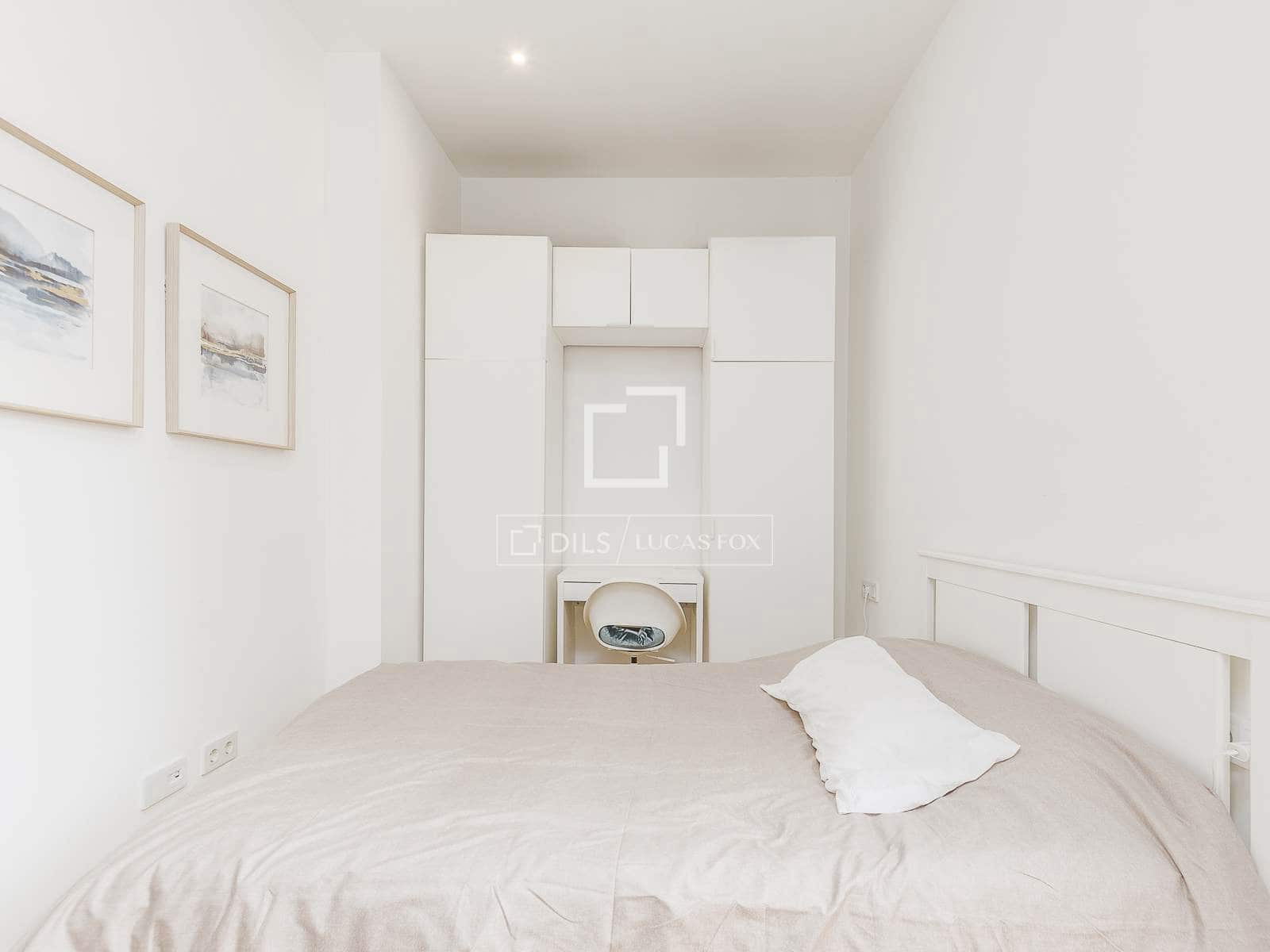 3 bedroom Apartment for sale in Barcelona city - € 725,000 (Ref: 9834537)