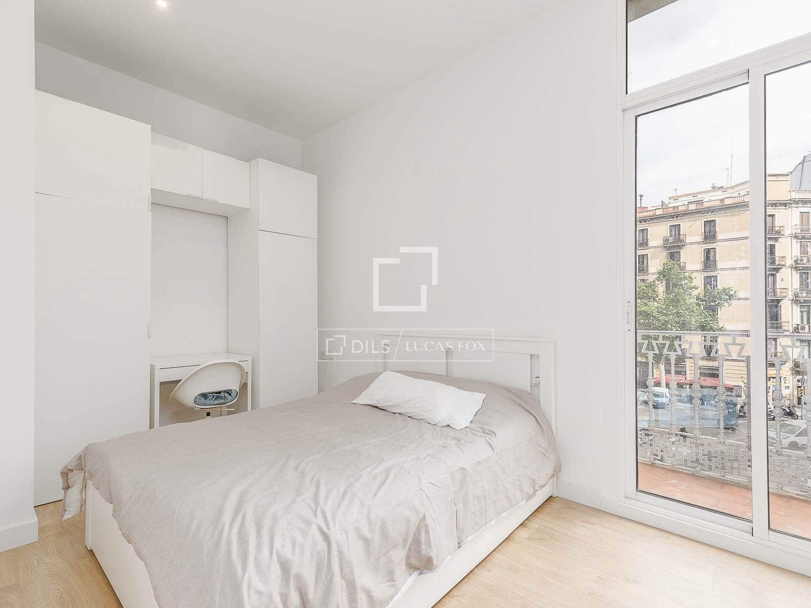 3 bedroom Apartment for sale in Barcelona city - € 725,000 (Ref: 9834537)