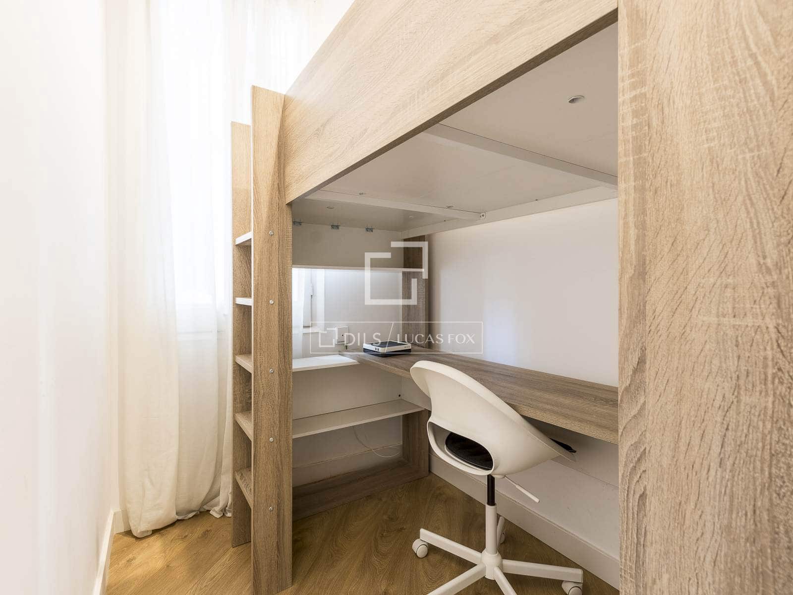 3 bedroom Apartment for sale in Barcelona city - € 725,000 (Ref: 9834537)