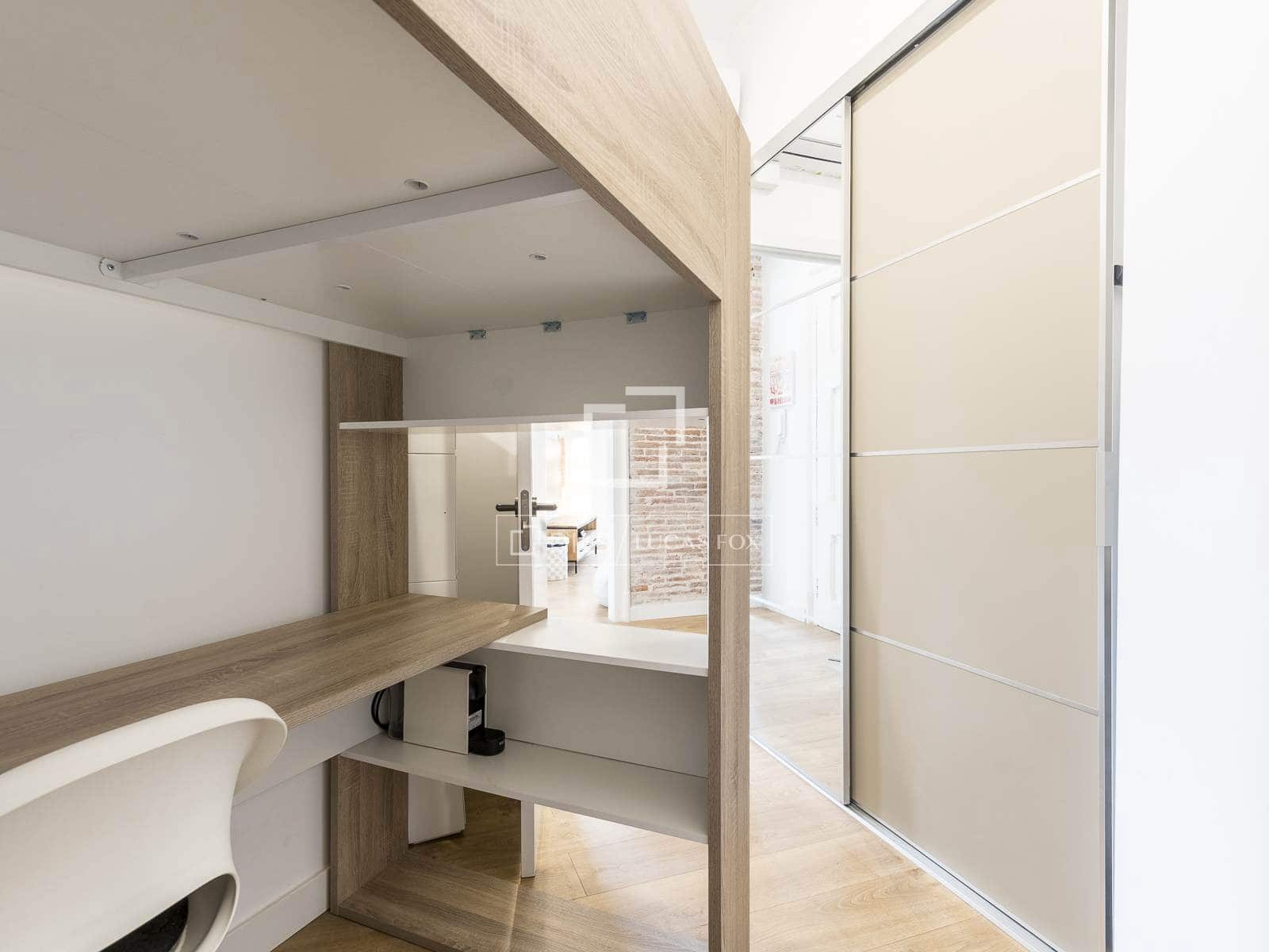 3 bedroom Apartment for sale in Barcelona city - € 725,000 (Ref: 9834537)