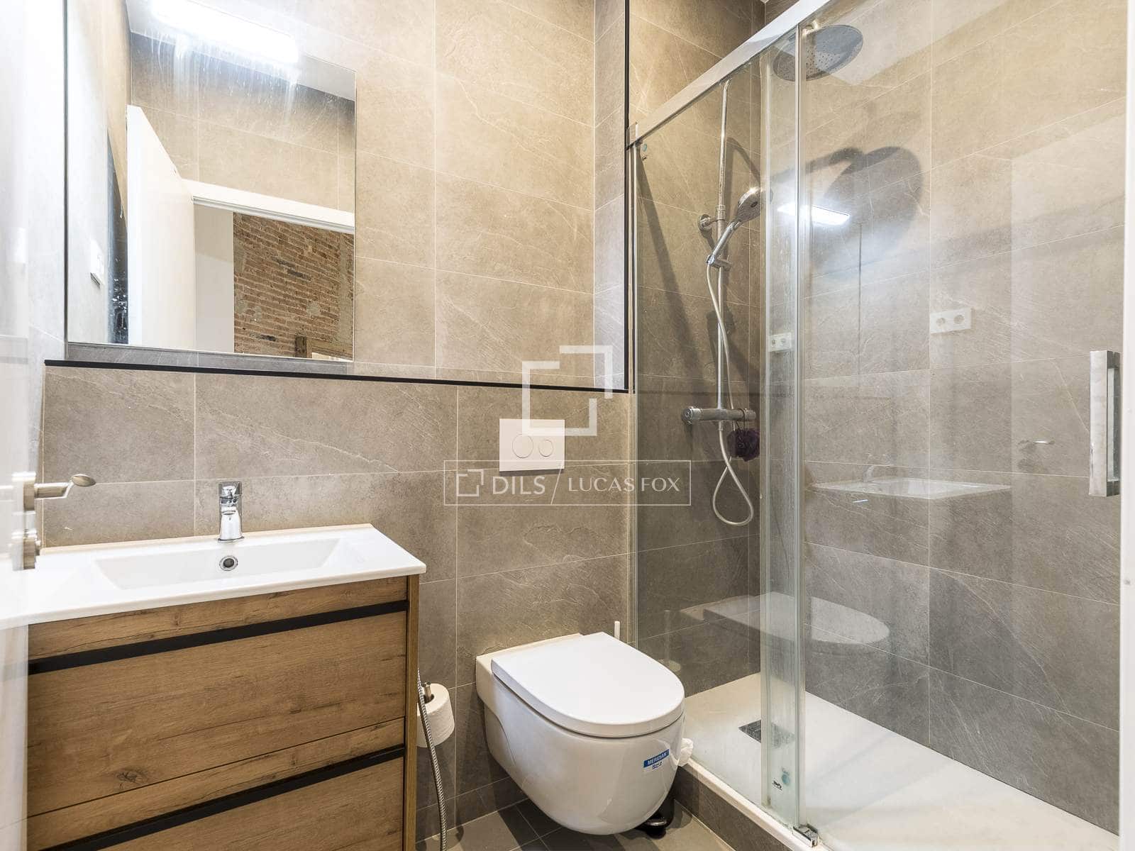 3 bedroom Apartment for sale in Barcelona city - € 725,000 (Ref: 9834537)