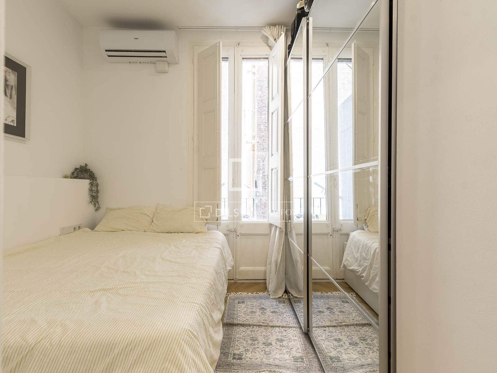 3 bedroom Apartment for sale in Barcelona city - € 725,000 (Ref: 9834537)