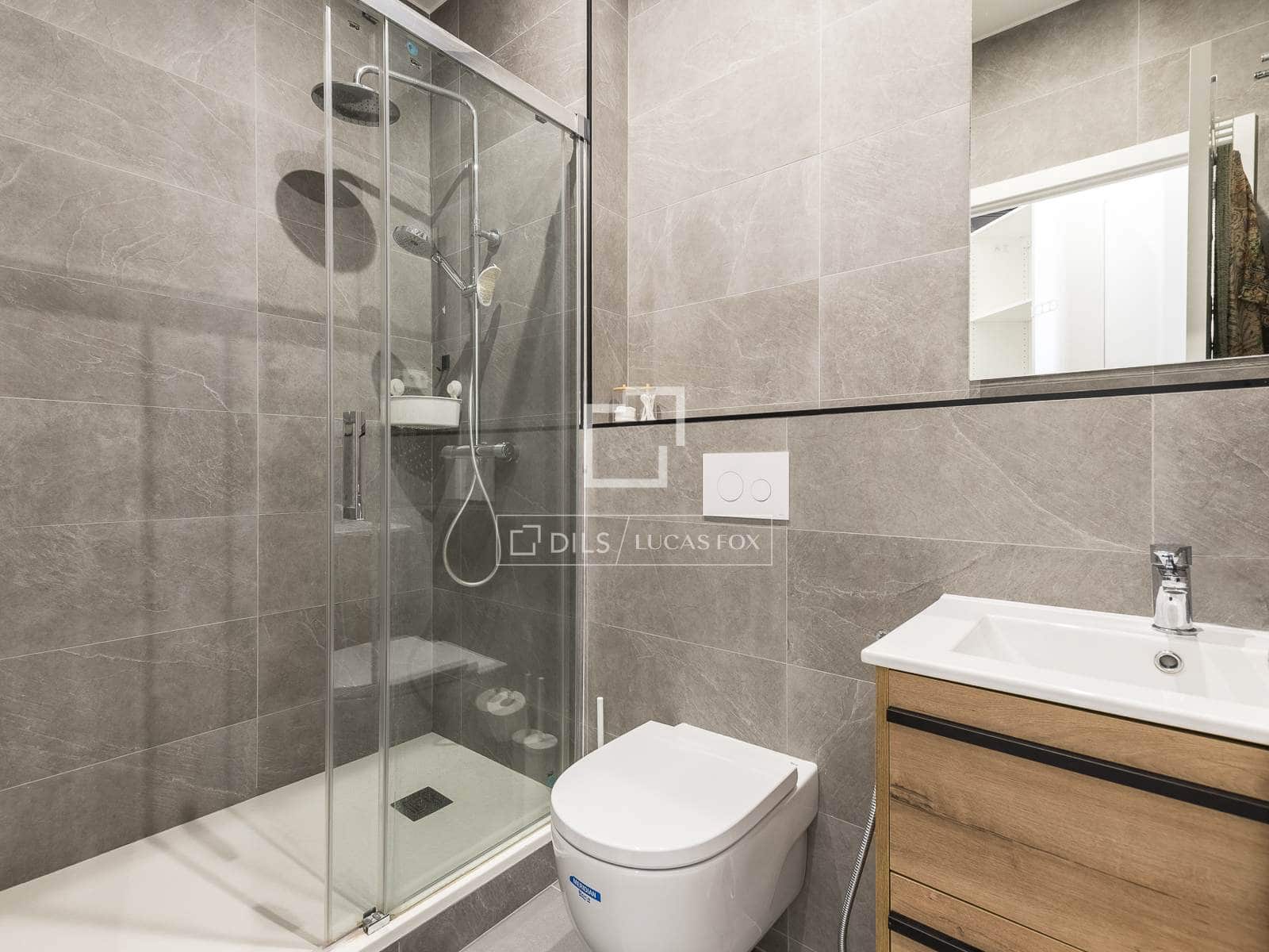 3 bedroom Apartment for sale in Barcelona city - € 725,000 (Ref: 9834537)