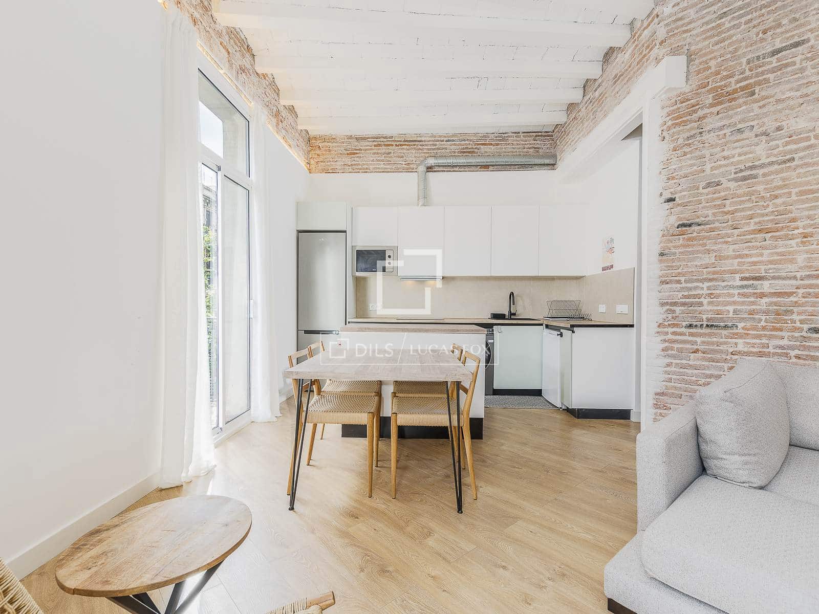 3 bedroom Apartment for sale in Barcelona city - € 725,000 (Ref: 9834537)