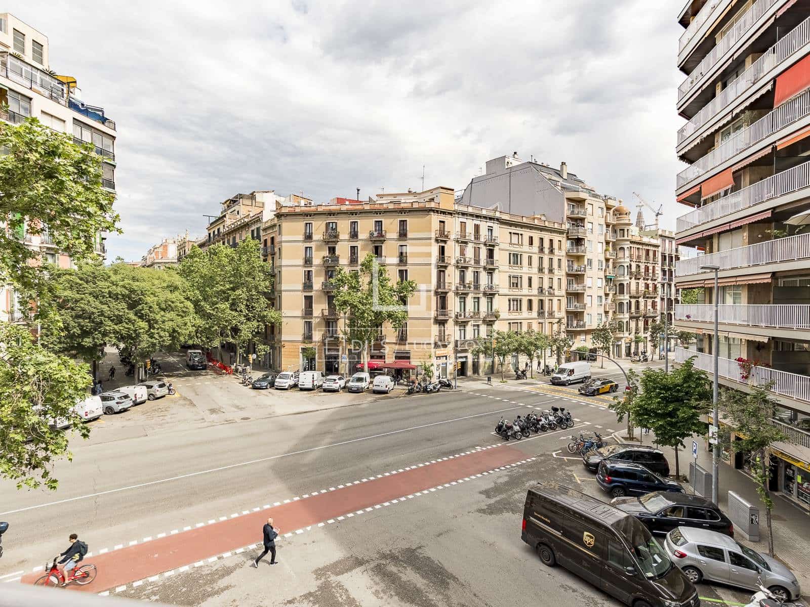 3 bedroom Apartment for sale in Barcelona city - € 725,000 (Ref: 9834537)