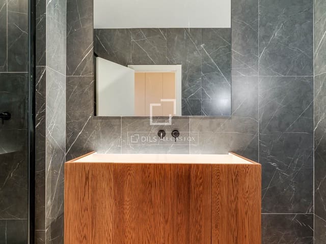 2 sypialnia Apartament na sprzedaż w Miasto Barcelona - 585 000 € (Ref: 9834646)
