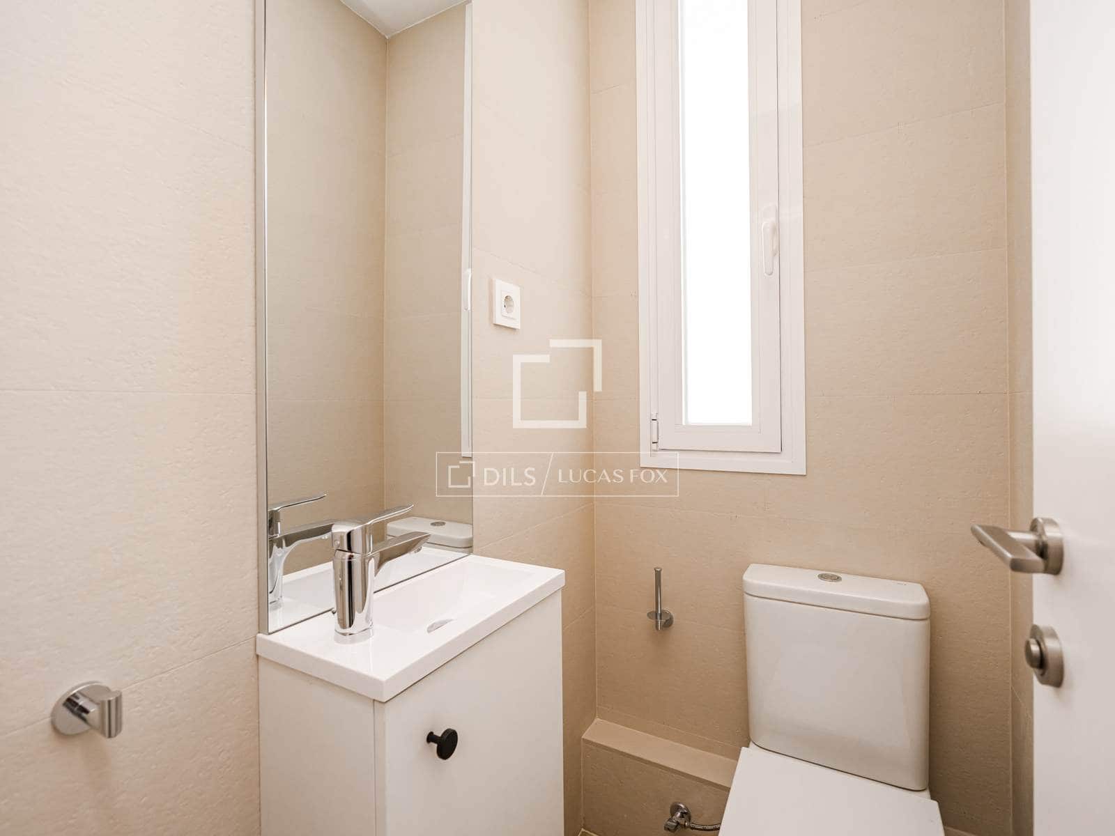 4 bedroom Penthouse for sale in Madrid city - € 1,600,000 (Ref: 9834648)