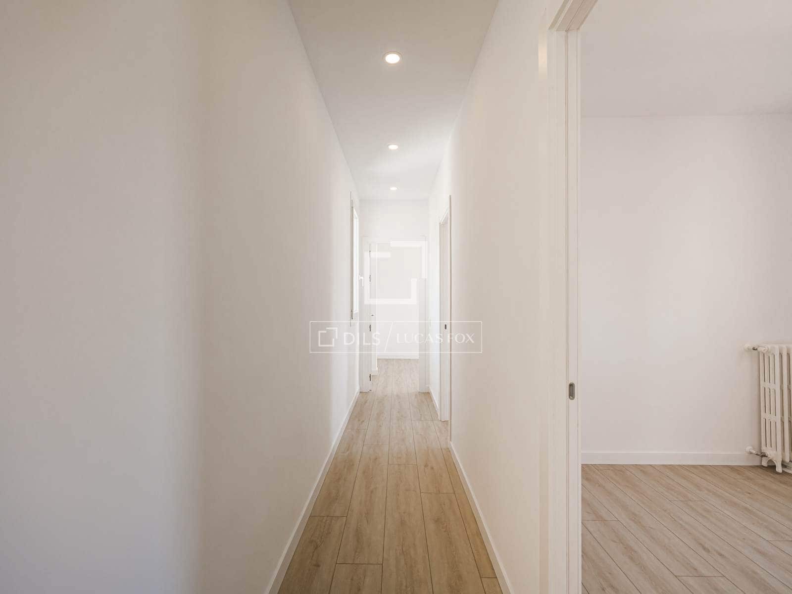 4 bedroom Penthouse for sale in Madrid city - € 1,600,000 (Ref: 9834648)