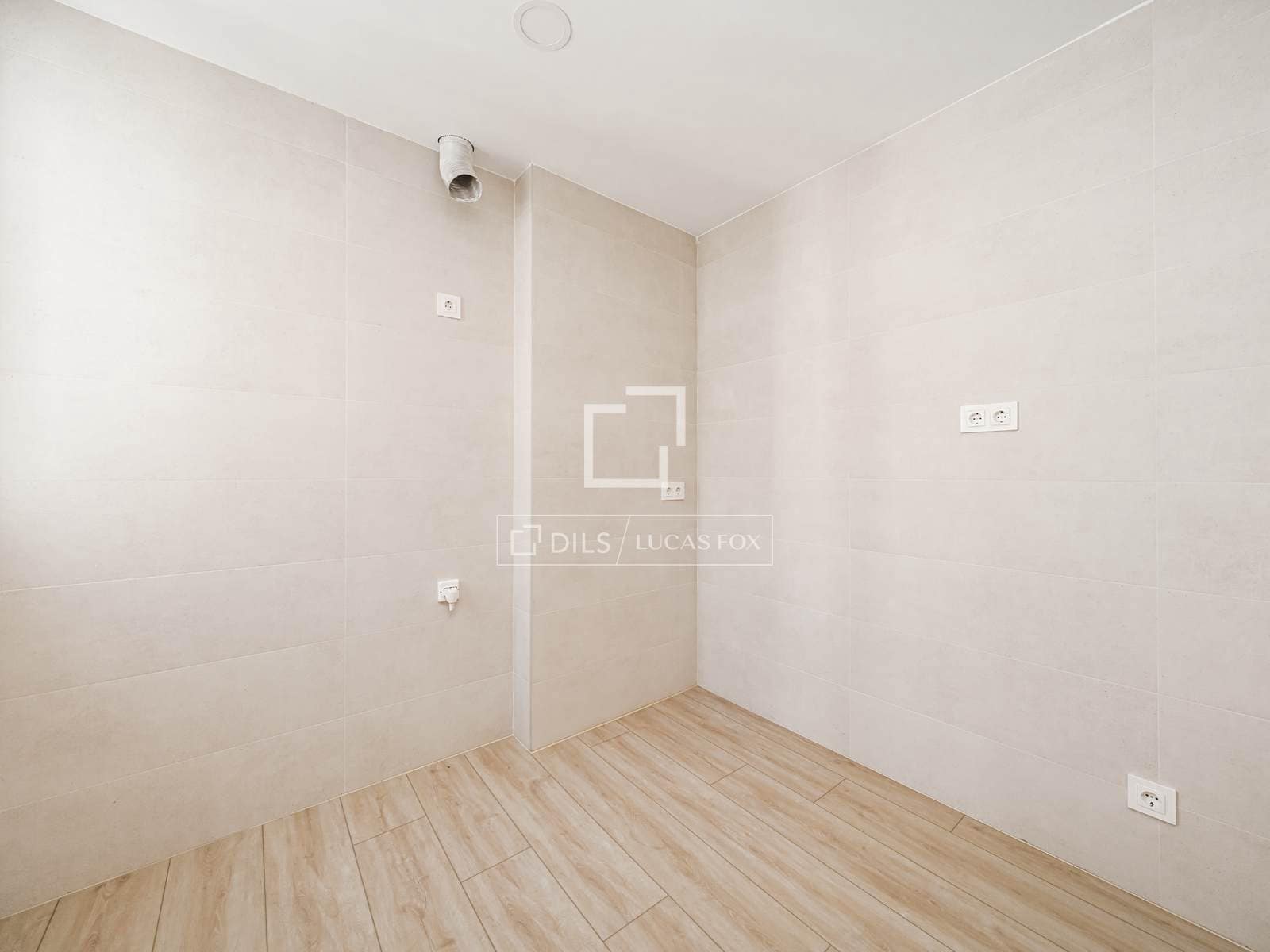4 bedroom Penthouse for sale in Madrid city - € 1,600,000 (Ref: 9834648)