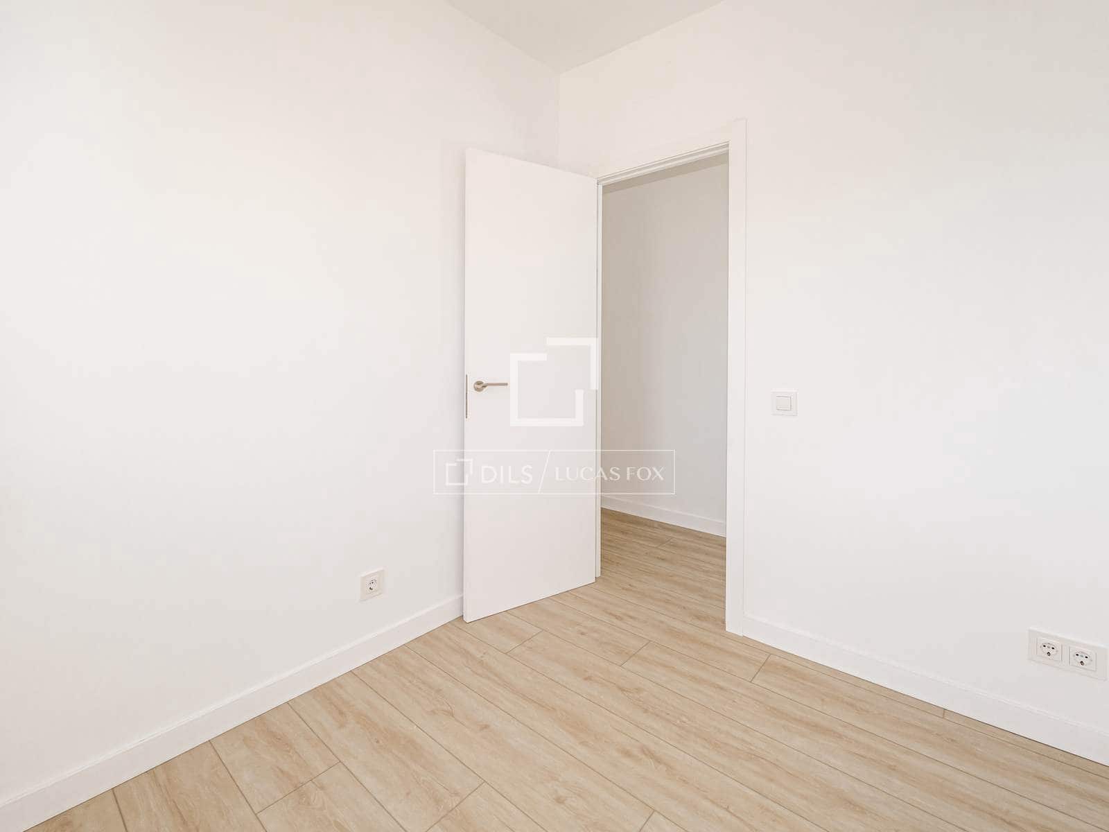 4 bedroom Penthouse for sale in Madrid city - € 1,600,000 (Ref: 9834648)