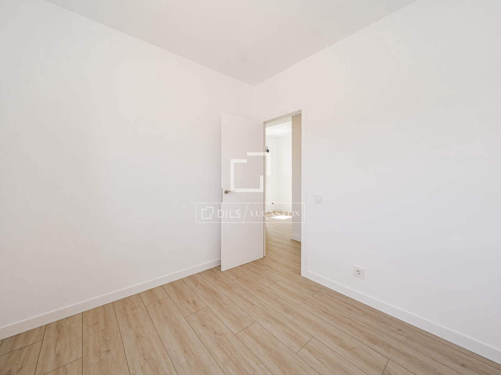 4 bedroom Penthouse for sale in Madrid city - € 1,600,000 (Ref: 9834648)