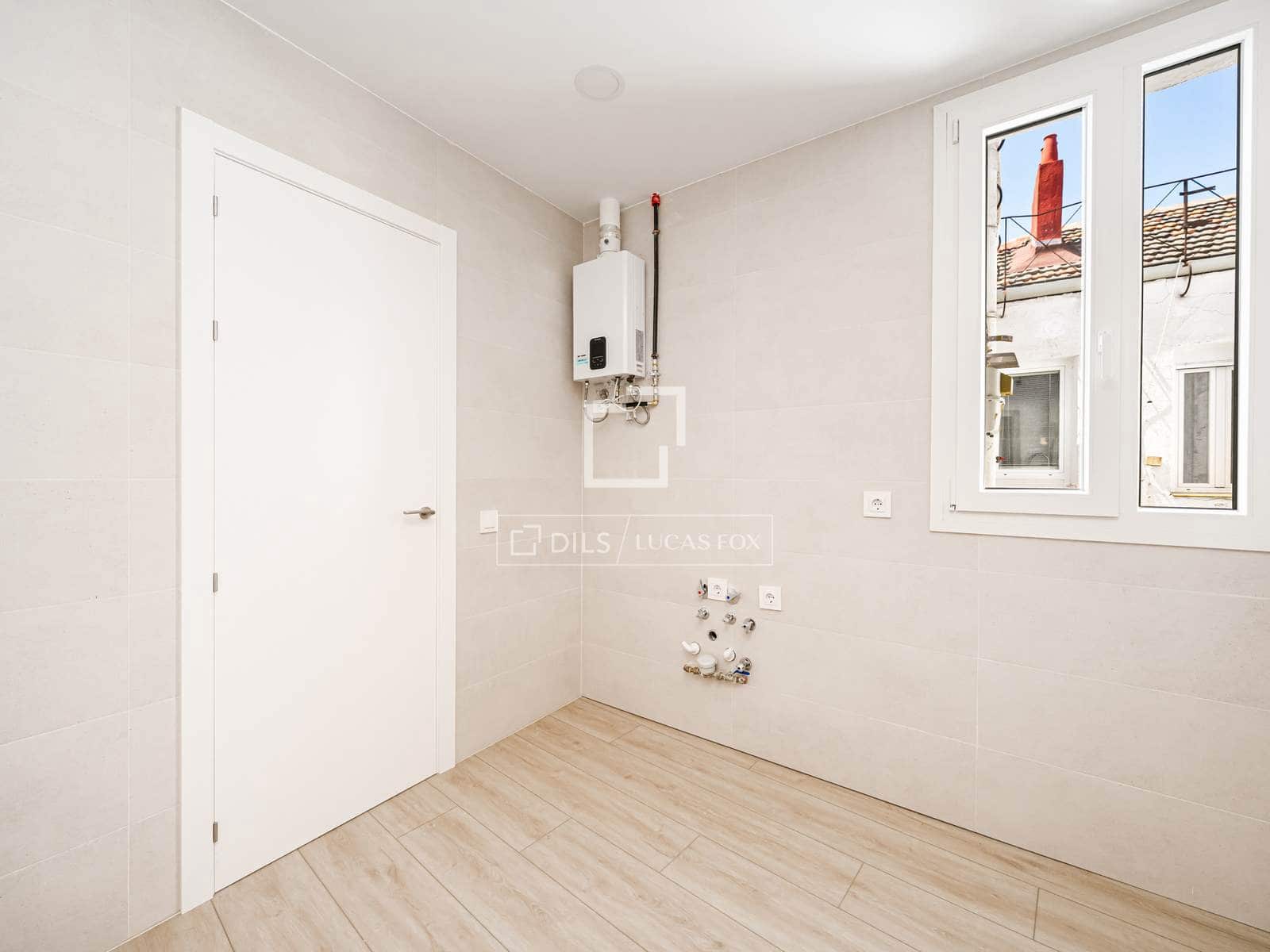 4 bedroom Penthouse for sale in Madrid city - € 1,600,000 (Ref: 9834648)