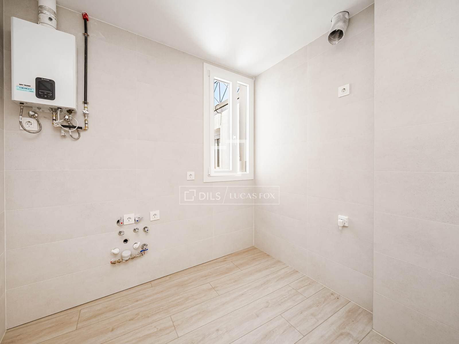 4 bedroom Penthouse for sale in Madrid city - € 1,600,000 (Ref: 9834648)