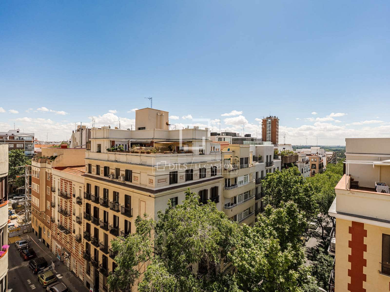 4 bedroom Penthouse for sale in Madrid city - € 1,600,000 (Ref: 9834648)