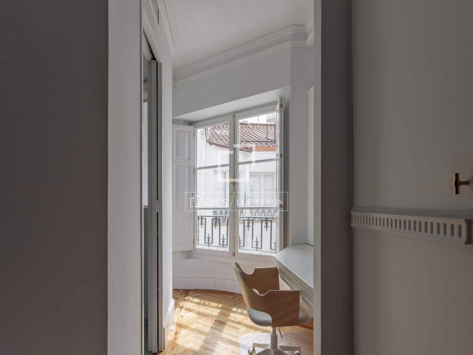 4 soveværelse Penthouse til leje i Madrid by - € 14.500 (Ref: 9834649)