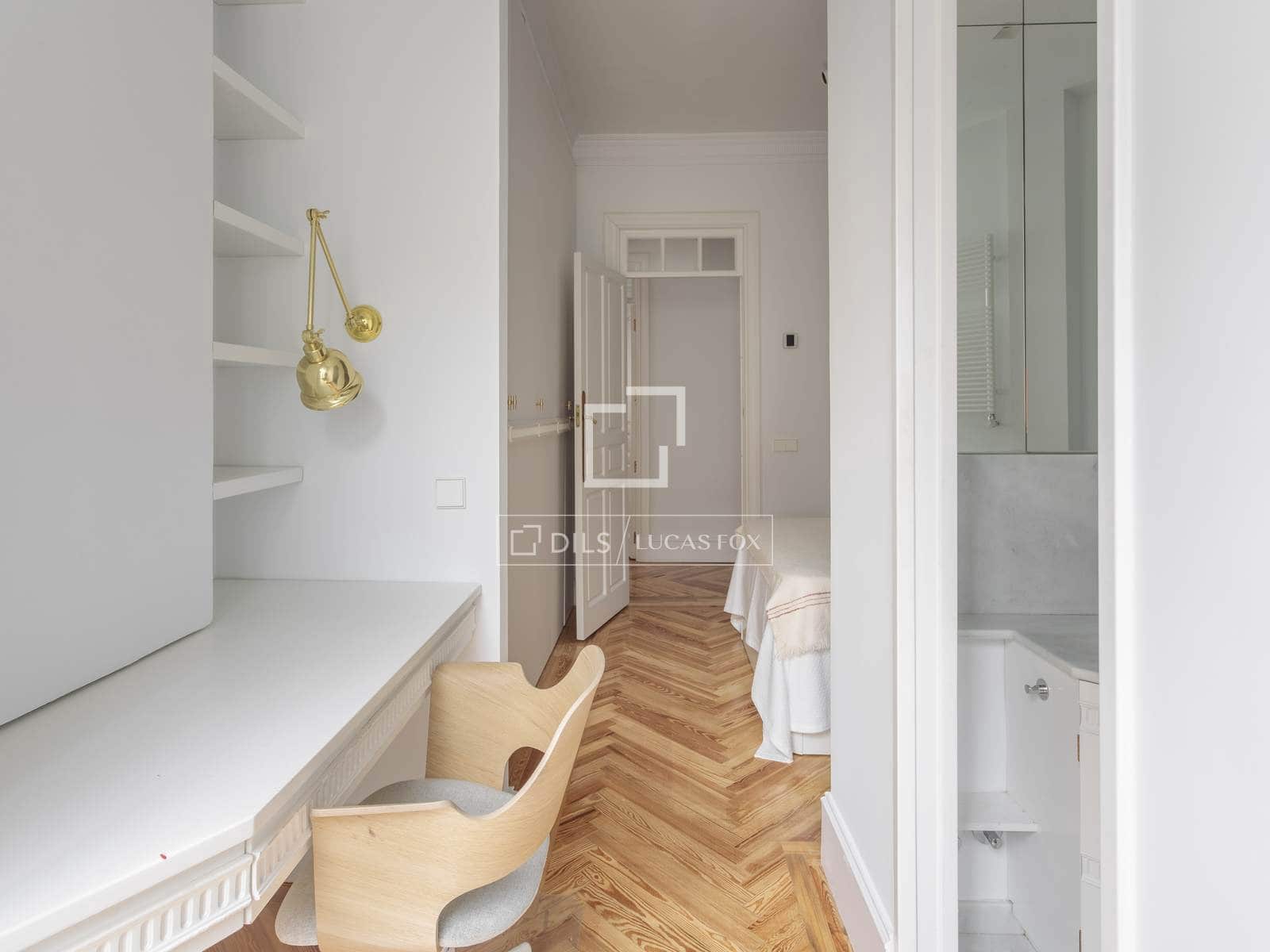 4 soveværelse Penthouse til leje i Madrid by - € 14.500 (Ref: 9834649)