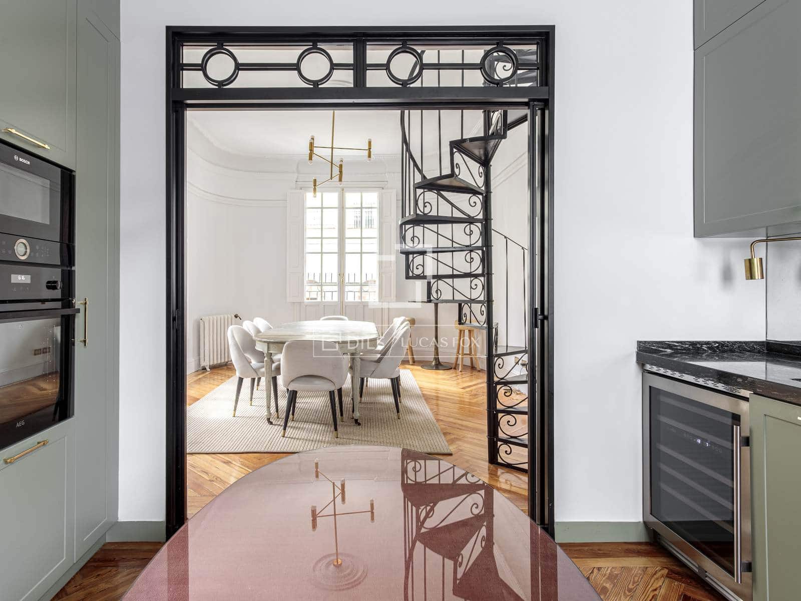 4 soveværelse Penthouse til leje i Madrid by - € 14.500 (Ref: 9834649)