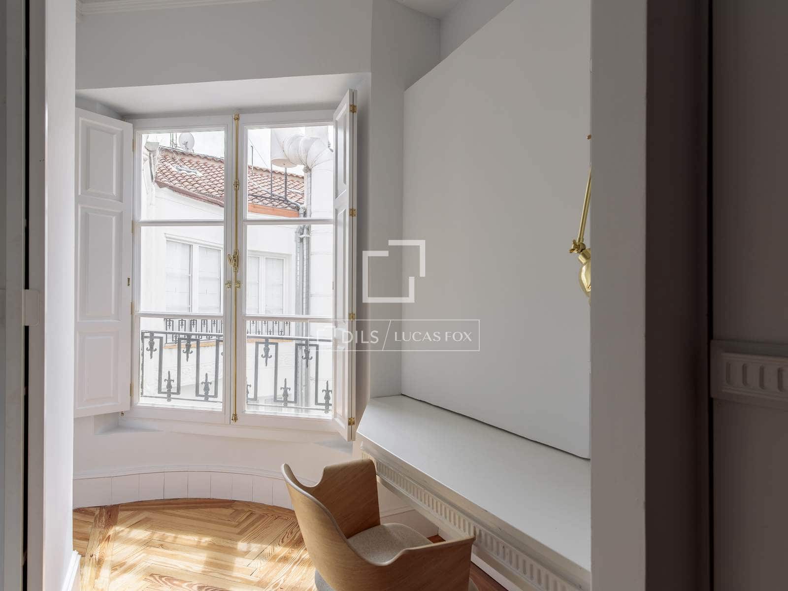 4 soveværelse Penthouse til leje i Madrid by - € 14.500 (Ref: 9834649)