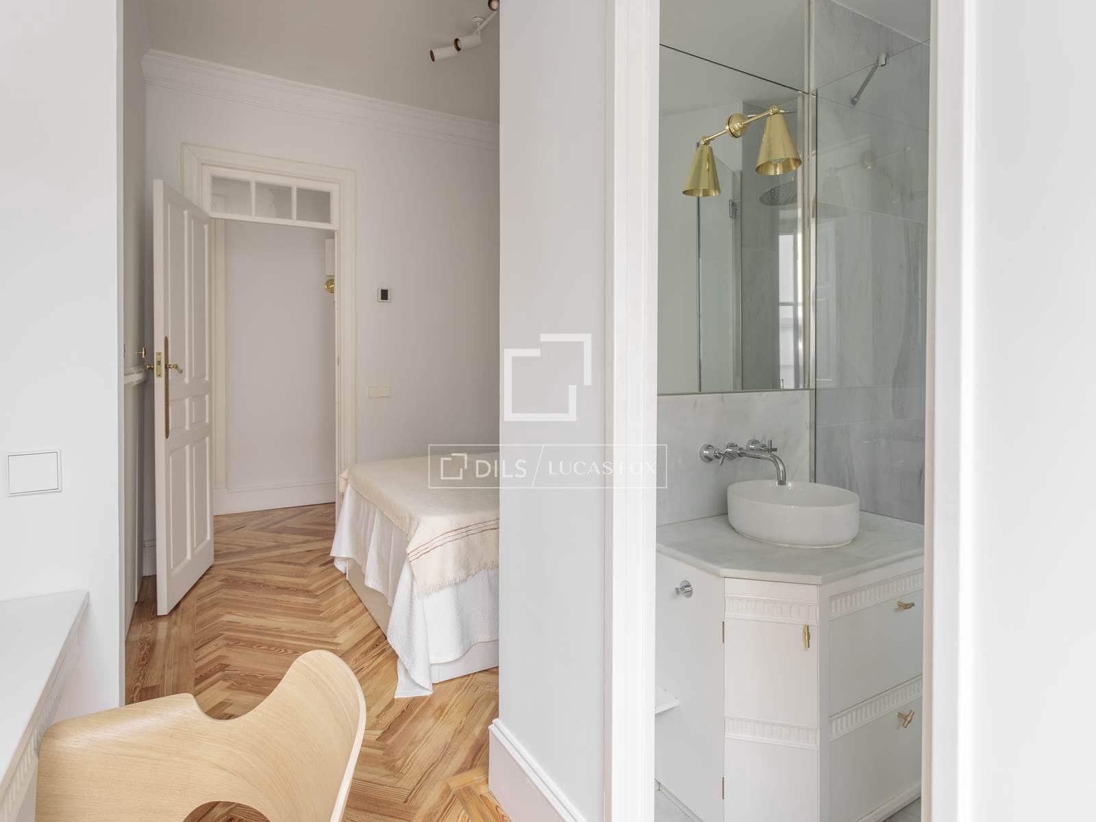 4 soveværelse Penthouse til leje i Madrid by - € 14.500 (Ref: 9834649)