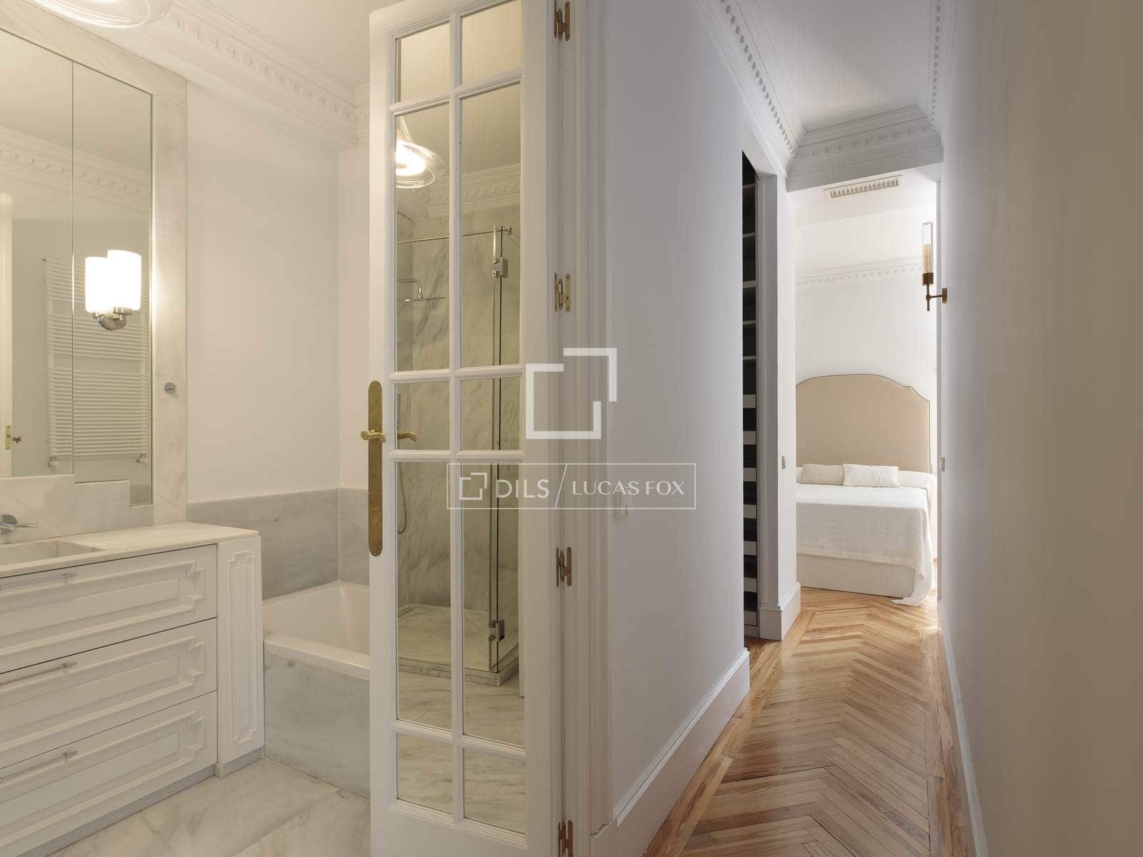 4 soveværelse Penthouse til leje i Madrid by - € 14.500 (Ref: 9834649)