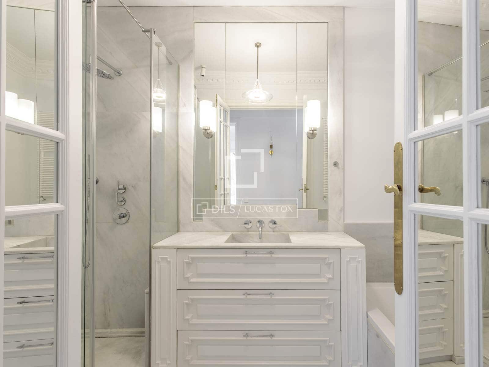 4 soveværelse Penthouse til leje i Madrid by - € 14.500 (Ref: 9834649)