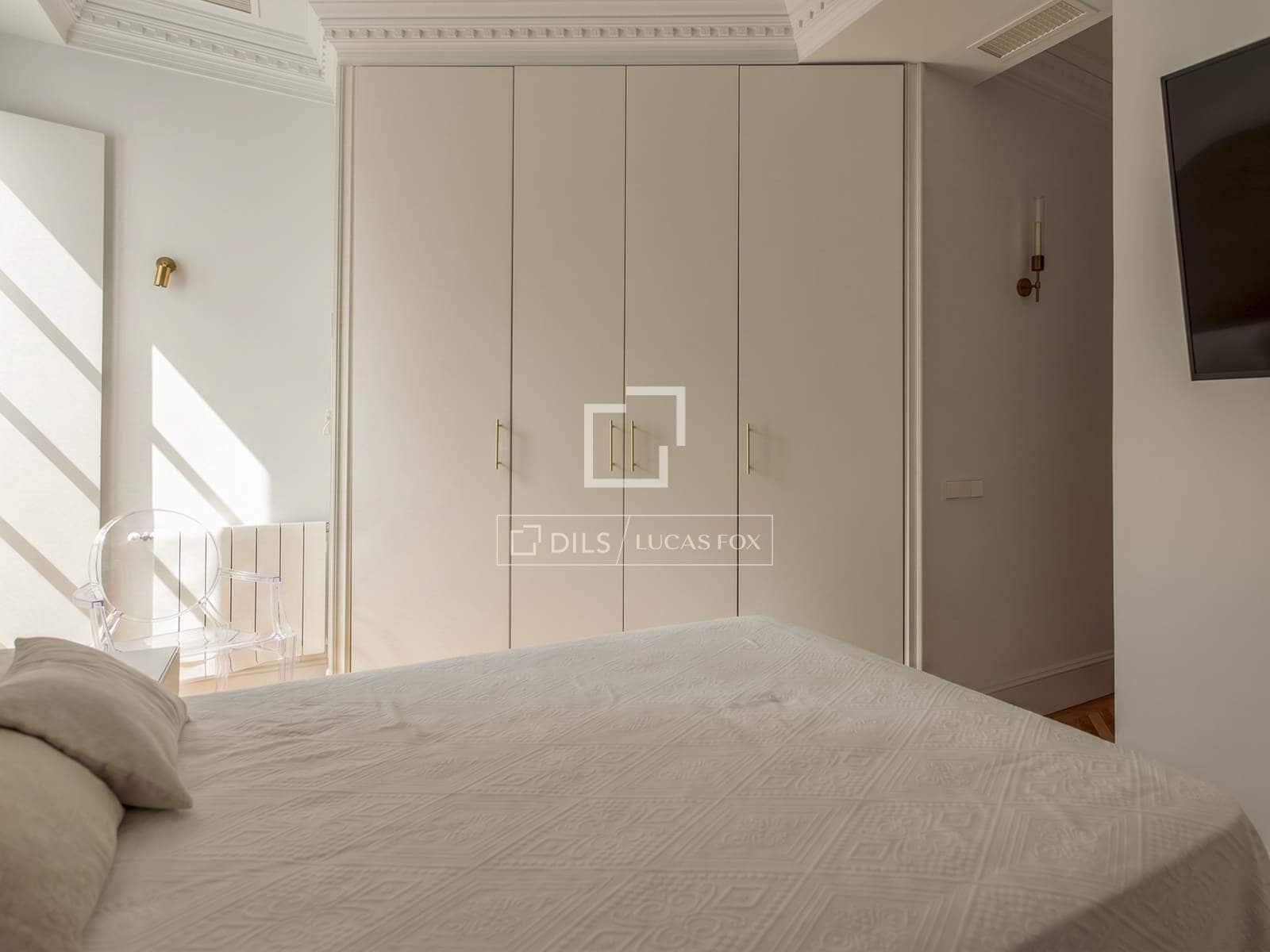 4 soveværelse Penthouse til leje i Madrid by - € 14.500 (Ref: 9834649)