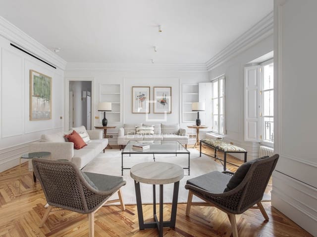 4 soveværelse Penthouse til leje i Madrid by - € 14.500 (Ref: 9834649)
