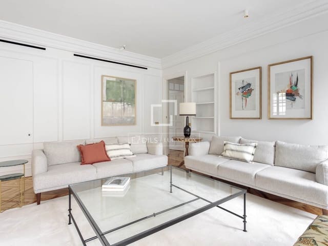 4 soveværelse Penthouse til leje i Madrid by - € 14.500 (Ref: 9834649)