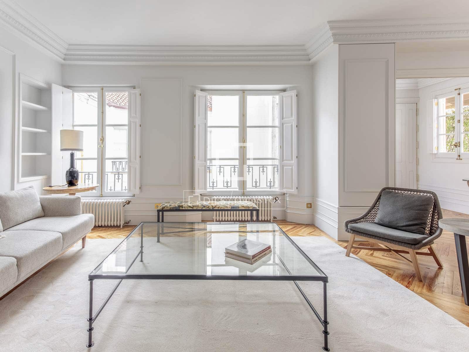 4 soveværelse Penthouse til leje i Madrid by - € 14.500 (Ref: 9834649)