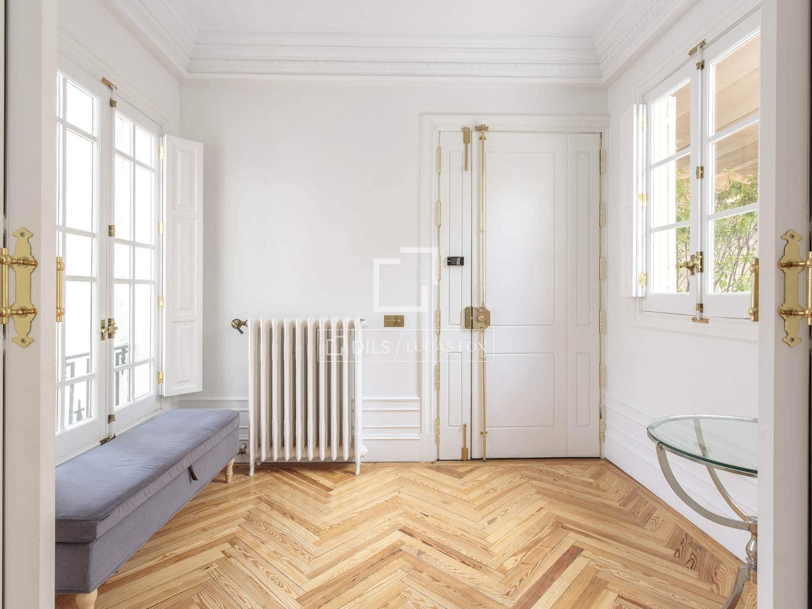 4 soveværelse Penthouse til leje i Madrid by - € 14.500 (Ref: 9834649)