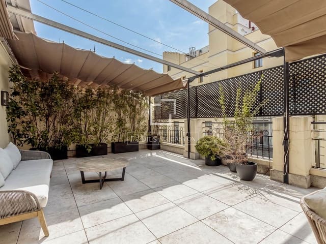4 soveværelse Penthouse til leje i Madrid by - € 14.500 (Ref: 9834649)