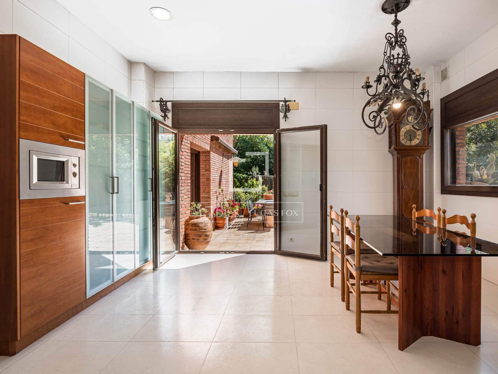 9 bedroom Villa for sale in Valldoreix with pool garage - € 1,890,000 (Ref: 9834650)