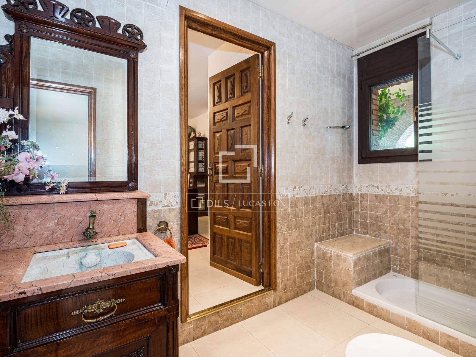 9 bedroom Villa for sale in Valldoreix with pool garage - € 1,890,000 (Ref: 9834650)