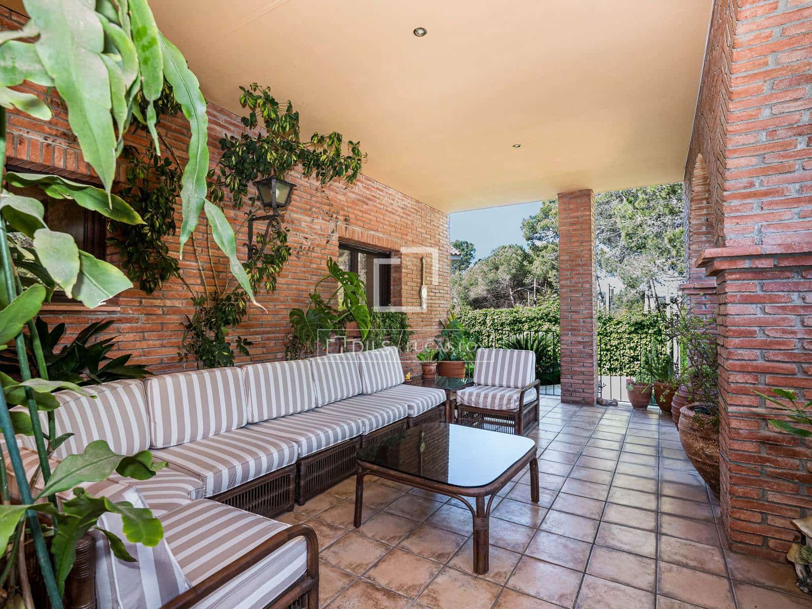 9 bedroom Villa for sale in Valldoreix with pool garage - € 1,890,000 (Ref: 9834650)