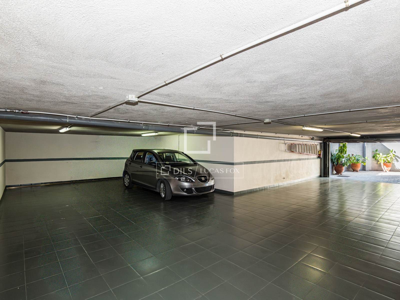 9 bedroom Villa for sale in Valldoreix with pool garage - € 1,890,000 (Ref: 9834650)