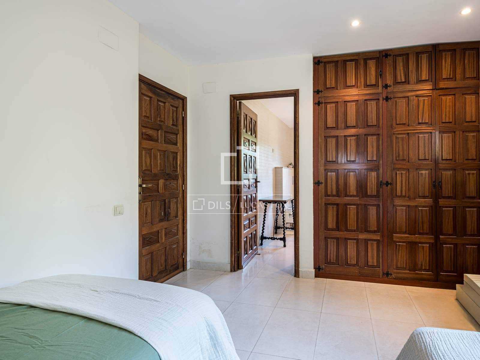 9 bedroom Villa for sale in Valldoreix with pool garage - € 1,890,000 (Ref: 9834650)