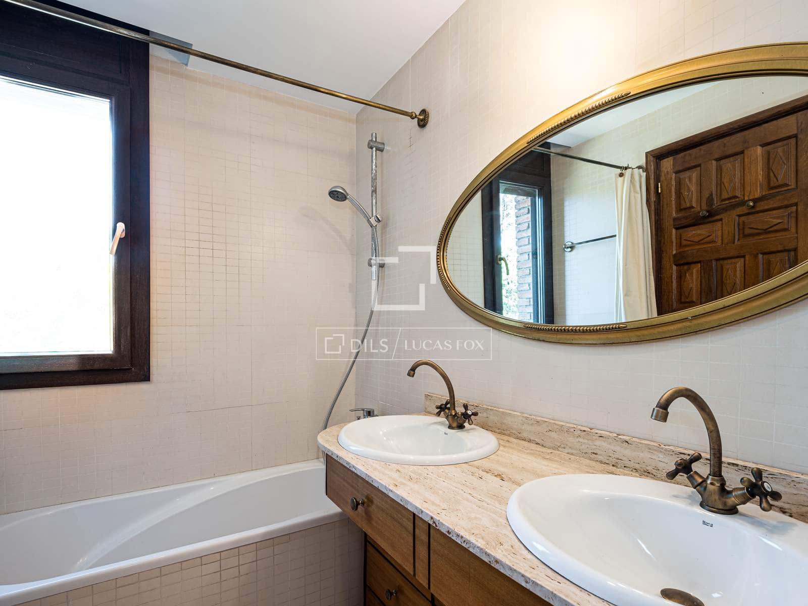 9 bedroom Villa for sale in Valldoreix with pool garage - € 1,890,000 (Ref: 9834650)