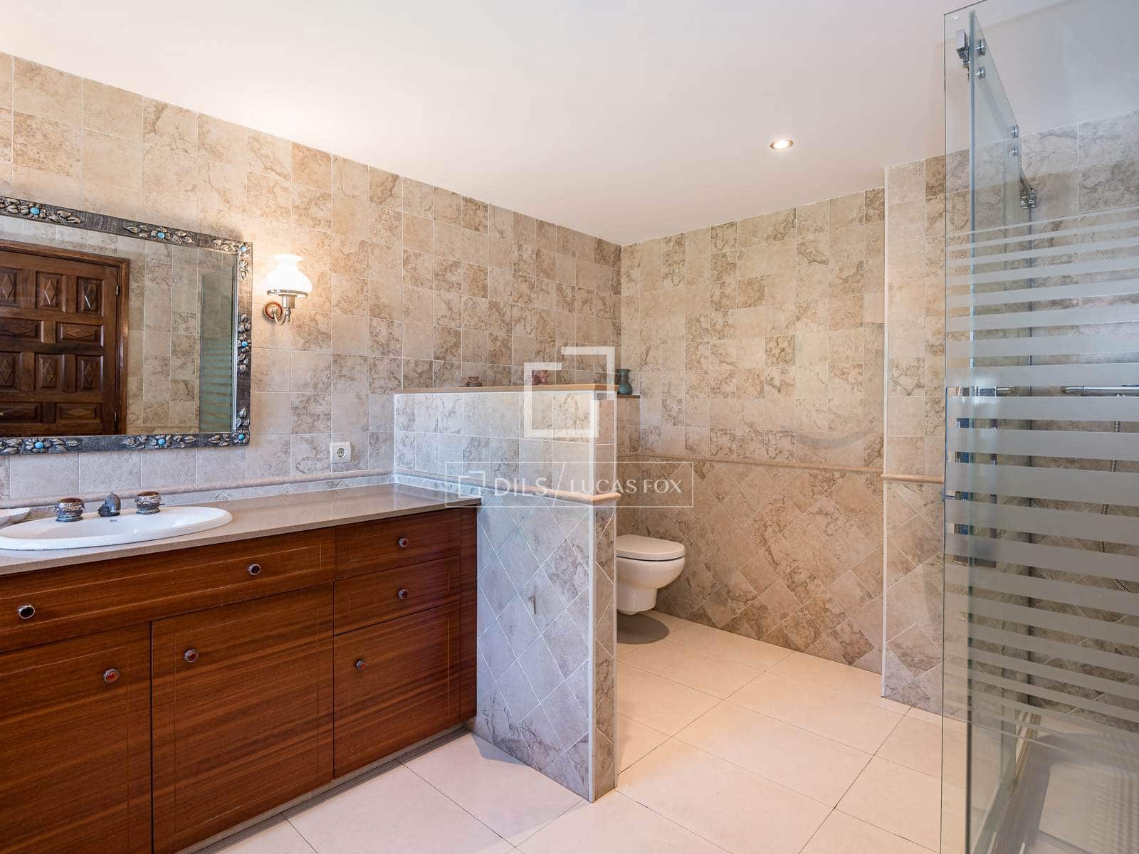 9 bedroom Villa for sale in Valldoreix with pool garage - € 1,890,000 (Ref: 9834650)