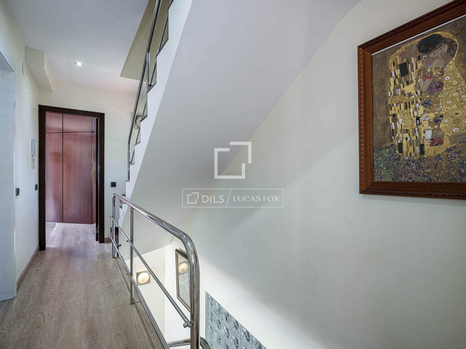 5 bedroom Villa for sale in Castelldefels with pool garage - € 1,170,000 (Ref: 9834894)