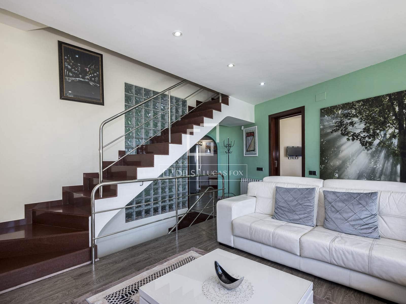 5 bedroom Villa for sale in Castelldefels with pool garage - € 1,170,000 (Ref: 9834894)
