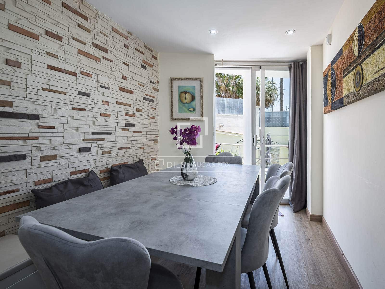 5 bedroom Villa for sale in Castelldefels with pool garage - € 1,170,000 (Ref: 9834894)