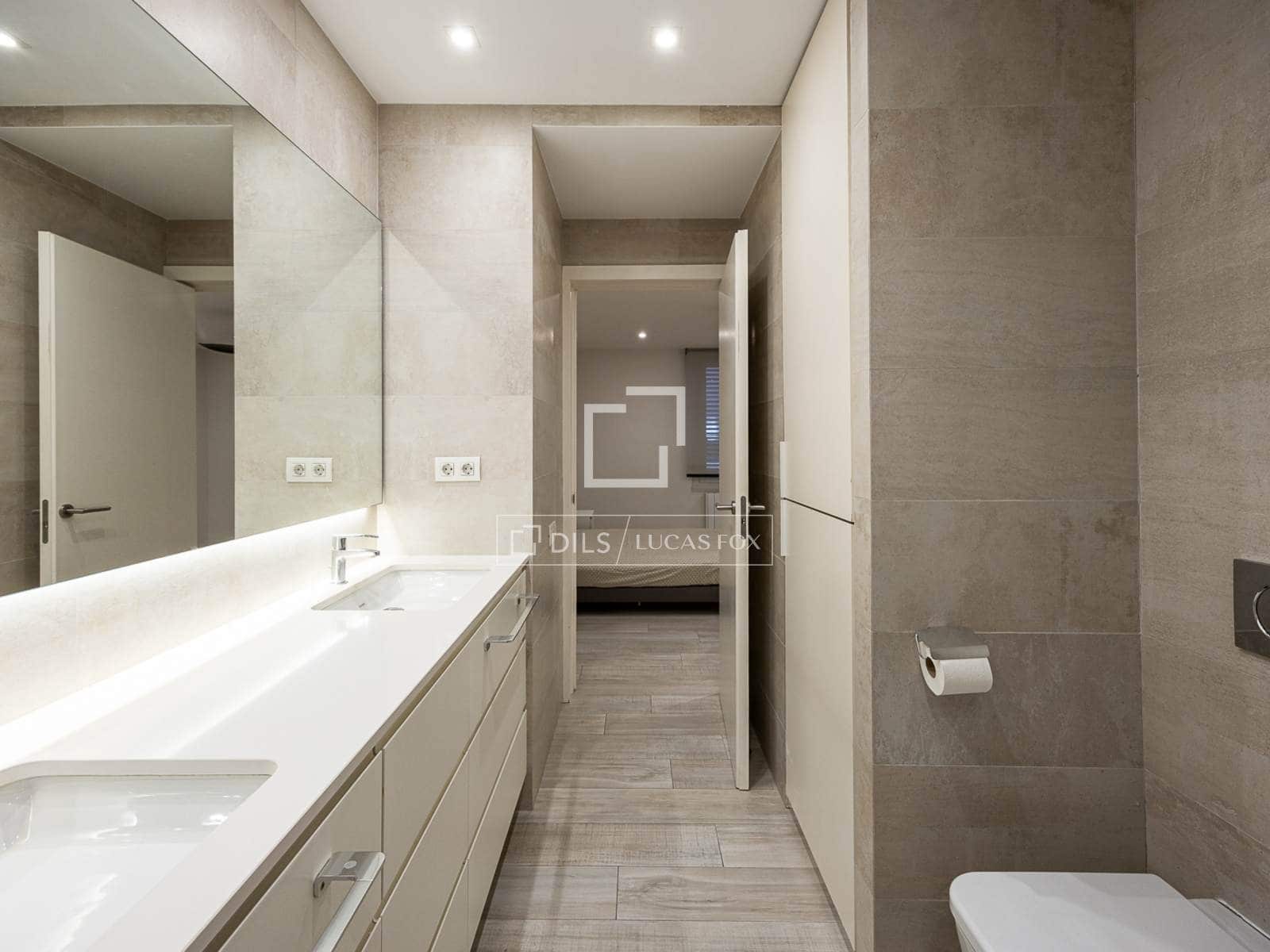 3 soveværelse Lejlighed til salg i Barcelona by - € 899.000 (Ref: 9838373)